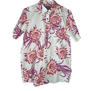 NWOT Patagonia floral button up shirt size small